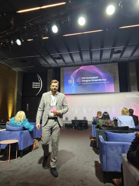 On May 9, 2024, Mr. Dominik Dziadek, Chief Technology Officer represented Poland as one of the few delegates at the Abu Dhabi-Poland Business Forum, held as part of the European Economic Congress in Katowice (Poland).